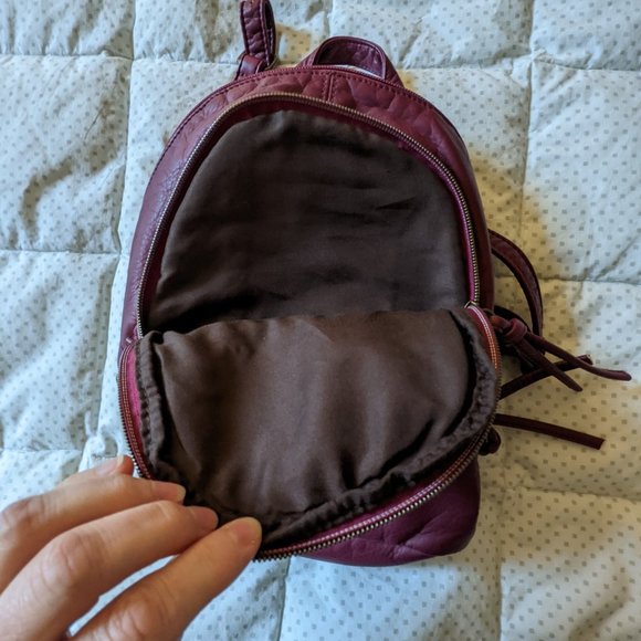 Wallflower Backpack - Picture 4 of 14